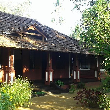 Big Banana Island Retreat Hotel North Paravur ภายนอก รูปภาพ